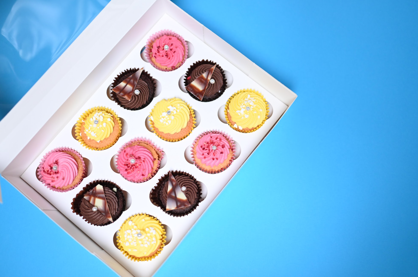 12 Hole Cupcake Box - Rounded Inserts (Pack of 10)